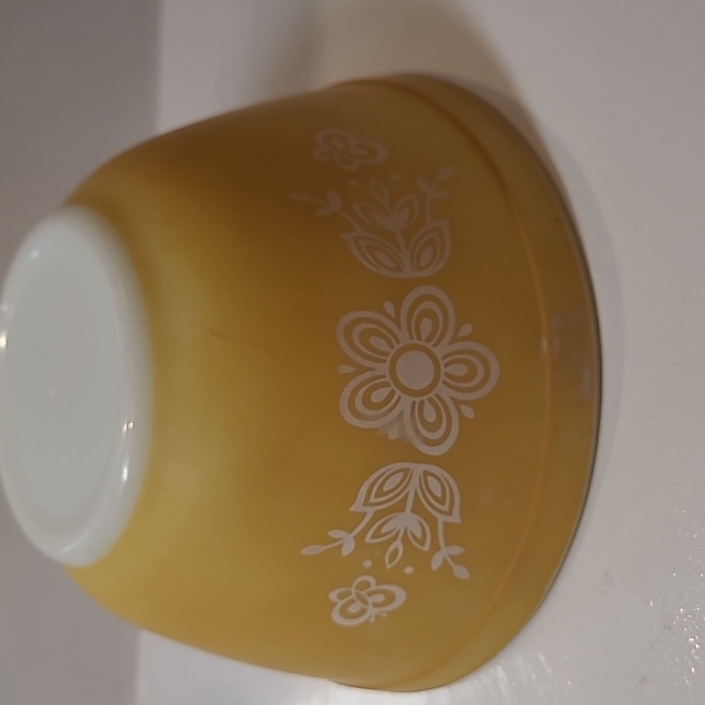 Vintage Pyrex gold butterfly 401-1.5pt  1.5pt